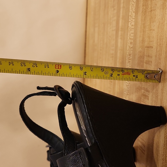 BORN CROWN Wedge Sandals with Straps and Buckle, size 7 - Picture 11 of 11